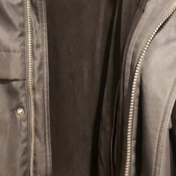 Micheal kors winter jacket - Picture 2 of 5